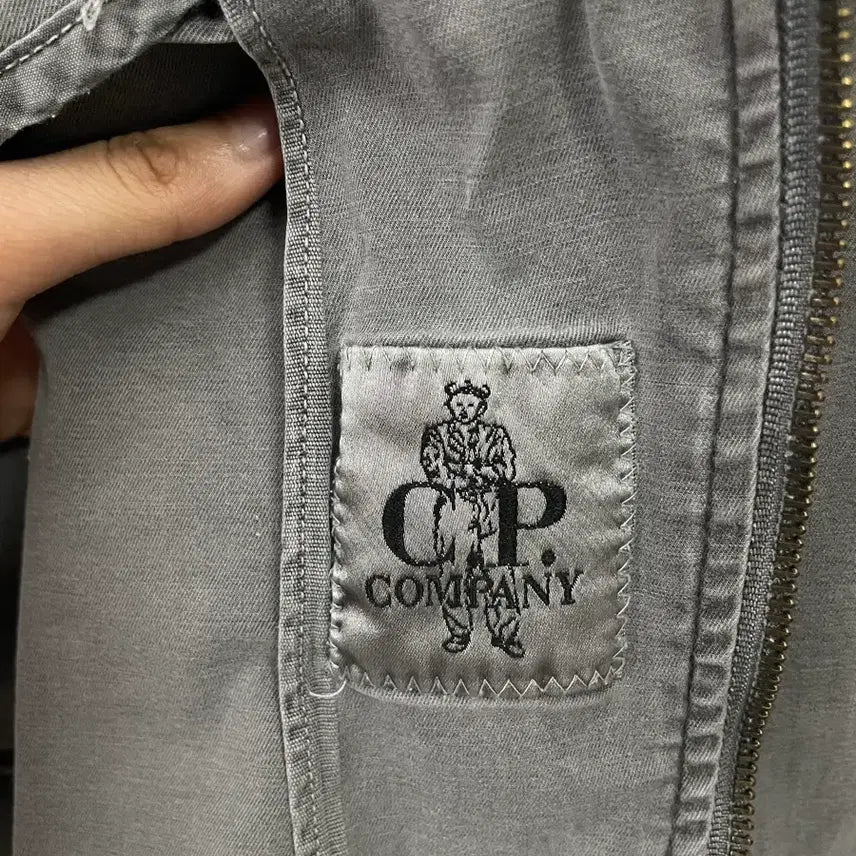 [SOLD OUT] C.P. 컴퍼니 봄버 자켓 그레이 L