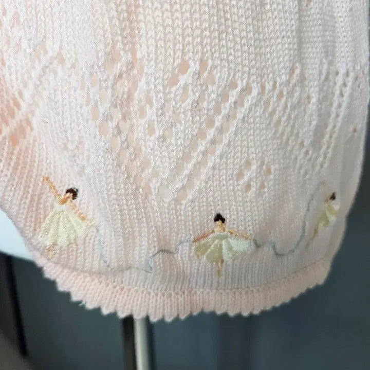 [SOLD OUT] 발레리나 자수 펀칭 가디건