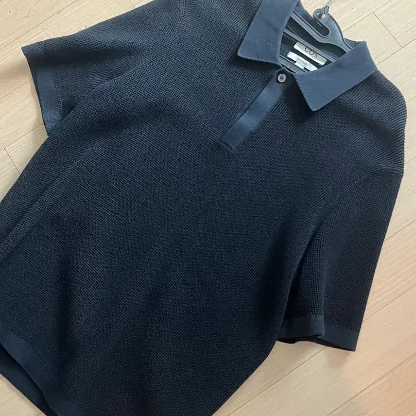 [SOLD OUT] 코스 카라티 네이비 M사이즈 1회 착용