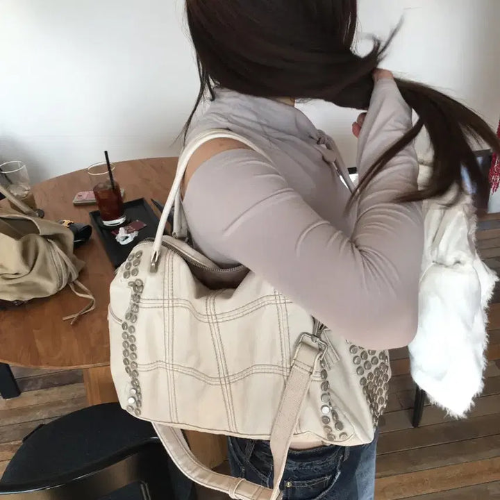 [BUNJANG] 아워캐비넷 메탈 스터드 백 아이보리 / 아워캐비넷 메탈 스터드 백 아이보리