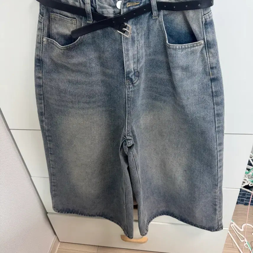 [SOLD OUT] 8부 청바지