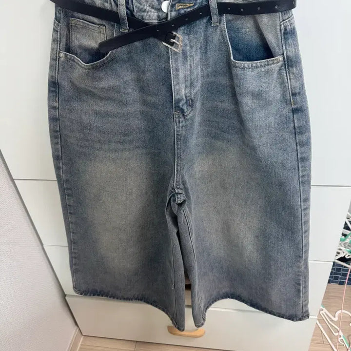 [SOLD OUT] 8부 청바지