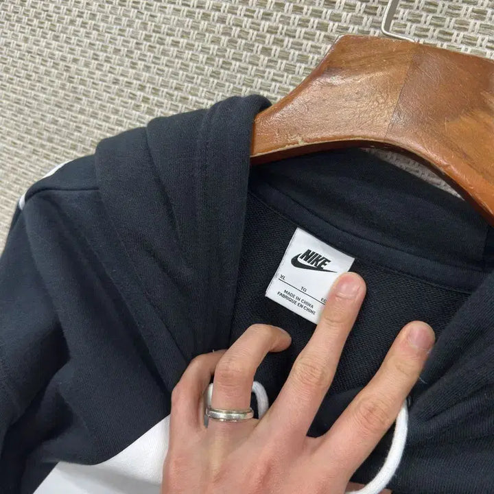 [BUNJANG] 나이키 빅스우시 후드티 XL D00181 / 나이키 빅스우시 후드티 XL D00181