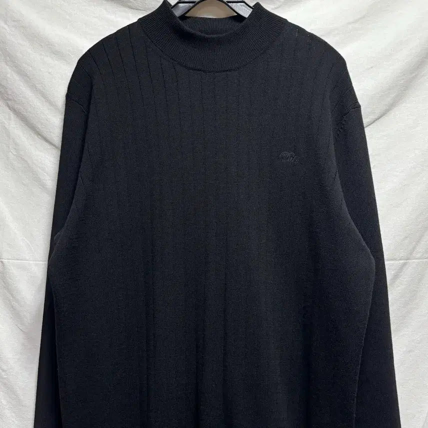 [SOLD OUT] DAKS 닥스 블랙 니트 105