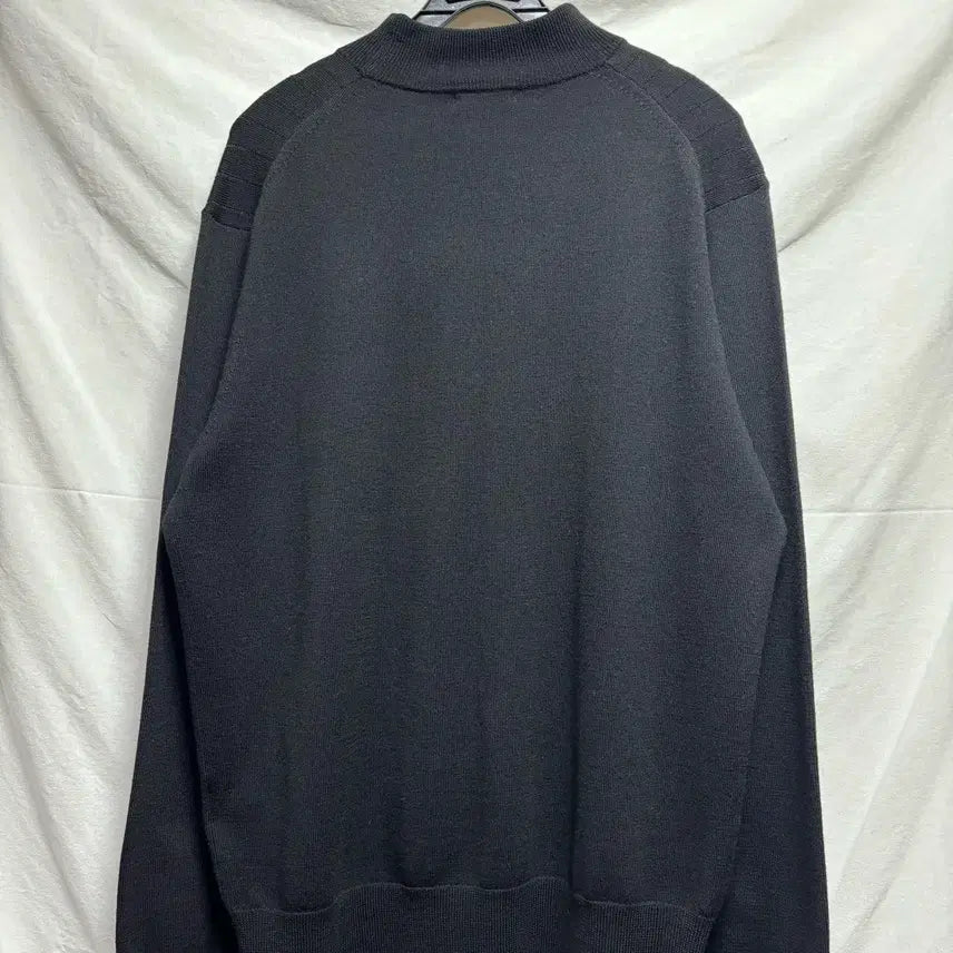 [SOLD OUT] DAKS 닥스 블랙 니트 105