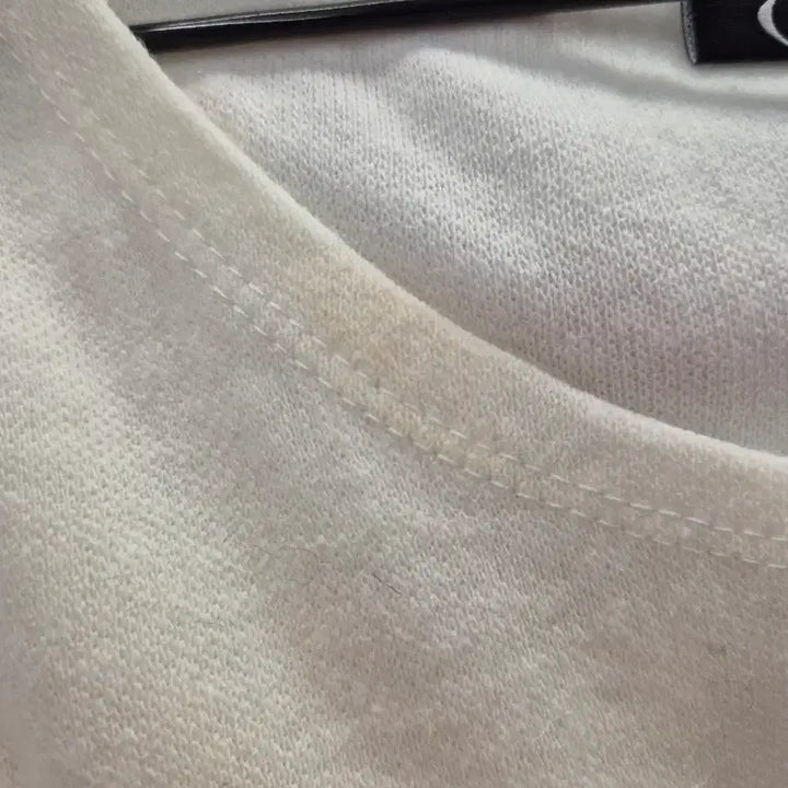 [BUNJANG] SETSETSET Ivory Sleeveless Top / SETSETSET 아이보리 슬리브리스 FREE