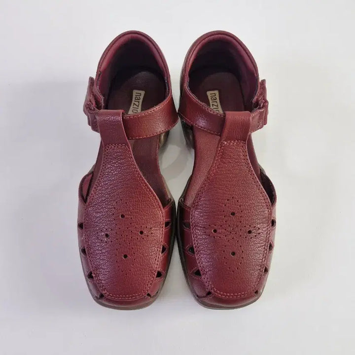 [SOLD OUT] narzio 버건디 가죽 샌들입니다 사이즈235