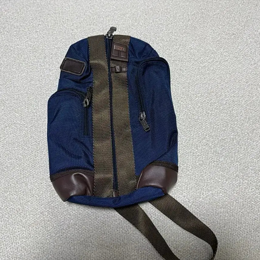 [SOLD OUT] 투미 몬터레이 슬링백
