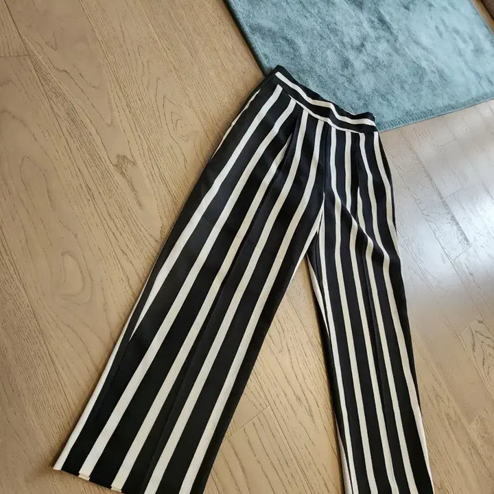 [SOLD OUT] 개인제작브랜드)스트라이프 팬츠