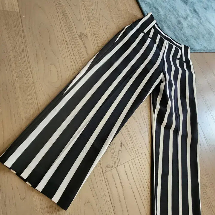 [SOLD OUT] 개인제작브랜드)스트라이프 팬츠