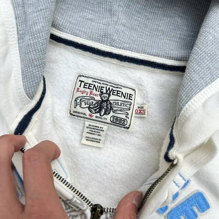 [BUNJANG] Teenie Weenie White Hoodie Zip-up / 티니위니 화이트 후드집업