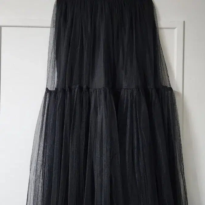 [SOLD OUT] 블랙 캉캉 튤 스커트 새상품