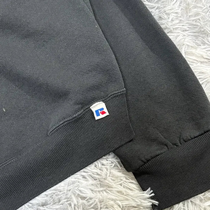 [SOLD OUT] [L] 90s 러셀 스웻셔츠 맨투맨 faded 블랙