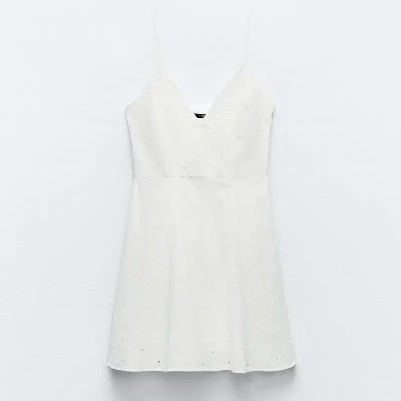 [BUNJANG] ZARA 자라 펀칭 자수 원피스 / ZARA 자라 펀칭 자수 원피스
