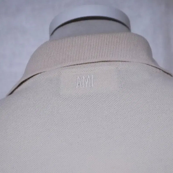 [SOLD OUT] 아미 남성105 스몰하트 로고 반팔 티셔츠(3)