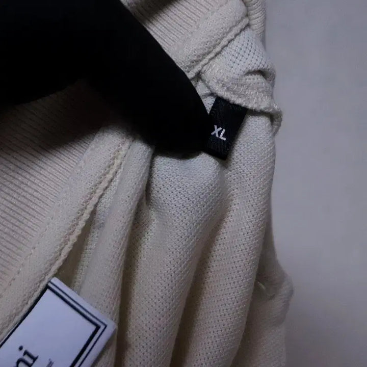[SOLD OUT] 아미 남성105 스몰하트 로고 반팔 티셔츠(3)