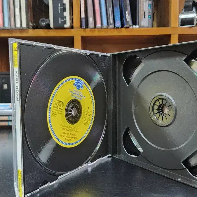 [BUNJANG] 피가로의 결혼 (칼뵘, 디스카우, 야노비츠) 3CD (수입) / 피가로의 결혼 (칼뵘, 디스카우, 야노비츠) 3CD (수입)