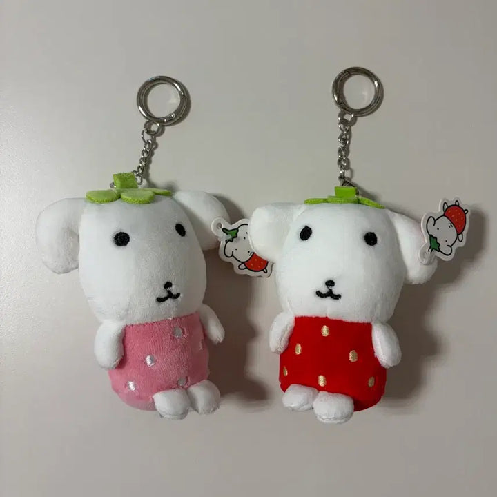 [SOLD OUT] (미사용) 딸기 가나디 키링(2개 일괄)