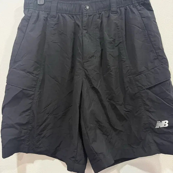 [SOLD OUT] 뉴발란스 블랙 카고 반바지