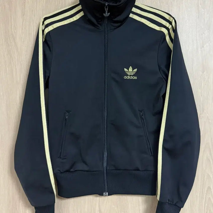 [SOLD OUT] 아디다스 제니져지 파이어버드 검골 져지
