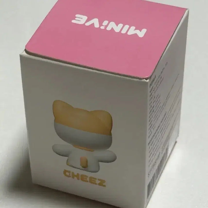 [BUNJANG] IVE MiniB Cheese Mini Figure / 아이브 미니브 치즈 미니 피규어
