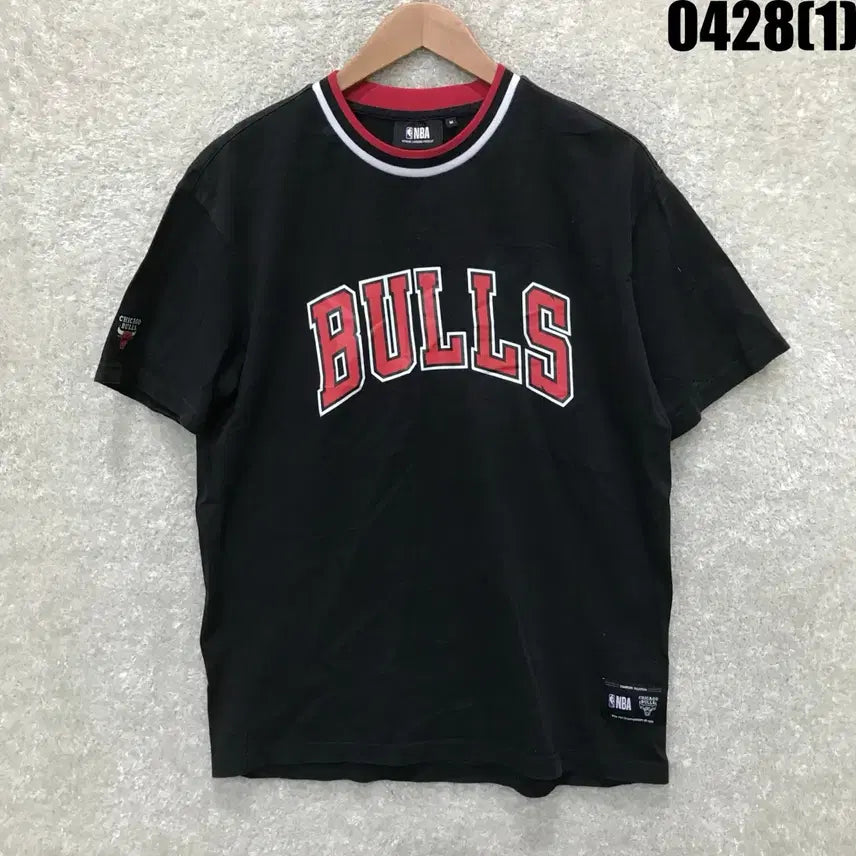 [BUNJANG] NBA 시카고 불스 반팔 티셔츠 블랙 m / NBA 시카고 불스 반팔 티셔츠 블랙 m