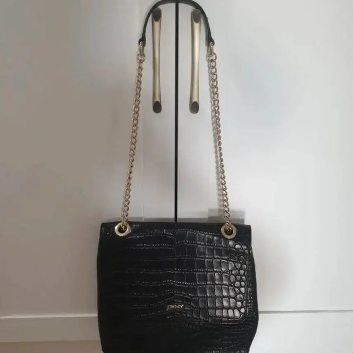 [SOLD OUT] DKNY가방 체인백 블랙