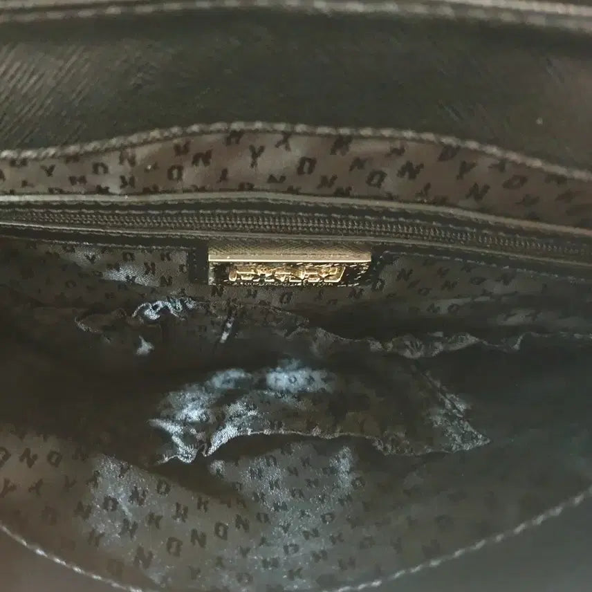 [SOLD OUT] DKNY가방 체인백 블랙