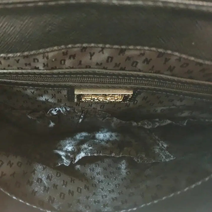 [SOLD OUT] DKNY가방 체인백 블랙