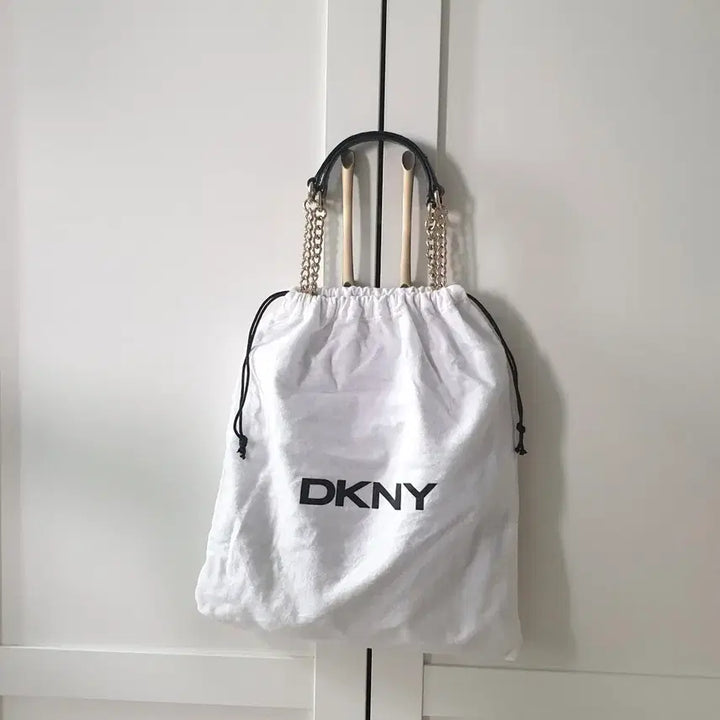 [SOLD OUT] DKNY가방 체인백 블랙