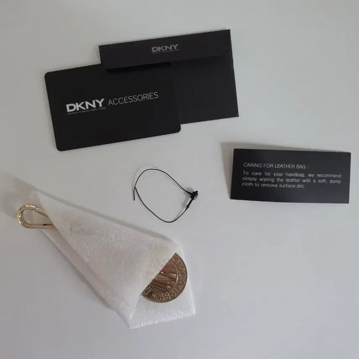 [SOLD OUT] DKNY가방 체인백 블랙