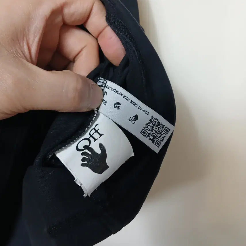 [SOLD OUT] (L) 오프화이트 모나리자 반팔티