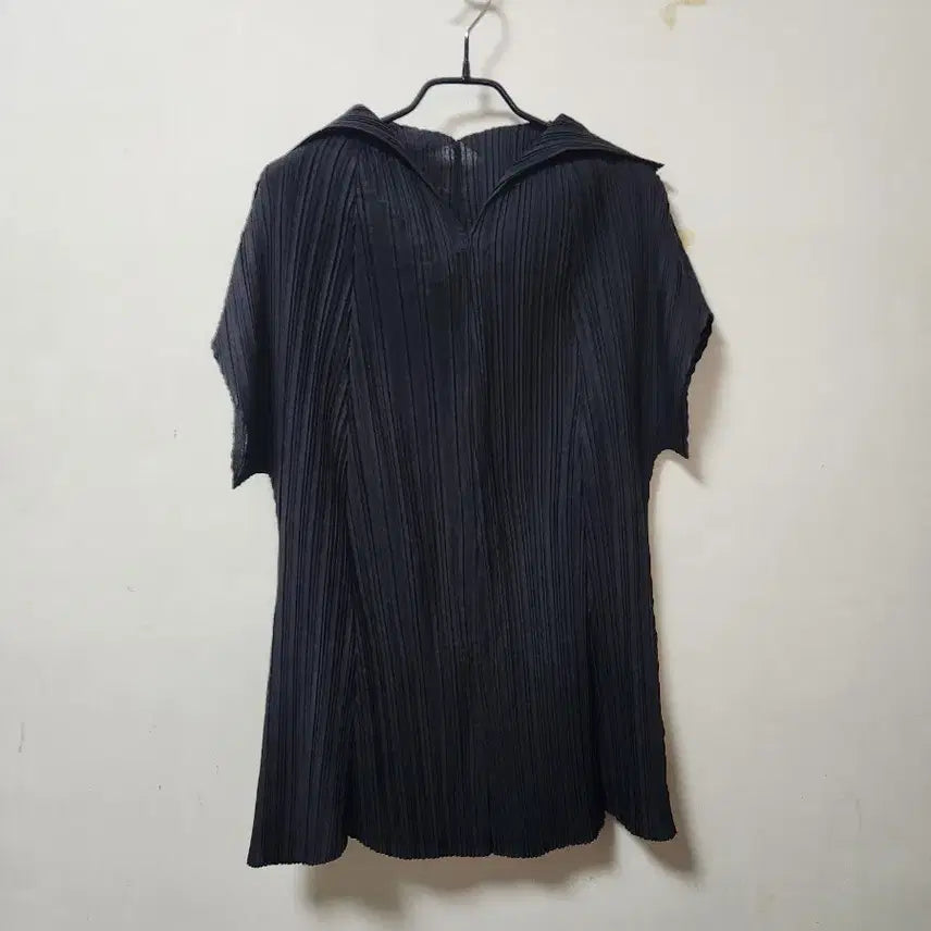 [SOLD OUT] 플리츠미 플리츠 세일러 카라 블라우스