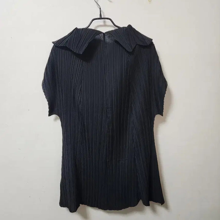 [SOLD OUT] 플리츠미 플리츠 세일러 카라 블라우스