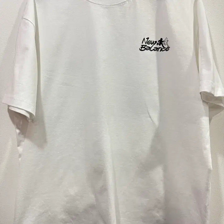 [SOLD OUT] 뉴발란스 화이트 로고 반팔 티셔츠