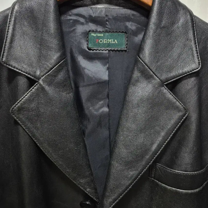 [SOLD OUT] (타임세일)VTG. FORMIA 포미아 블랙 양가죽 자켓