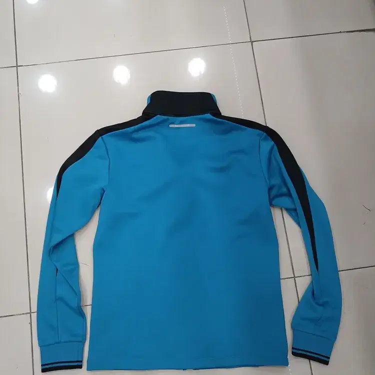 [BUNJANG] atemi 85 청녹색 스포츠 집업점퍼 중고 가슴46총58어깨42팔58 / atemi 85 청녹색 스포츠 집업점퍼 중고 가슴46총58어깨42팔58