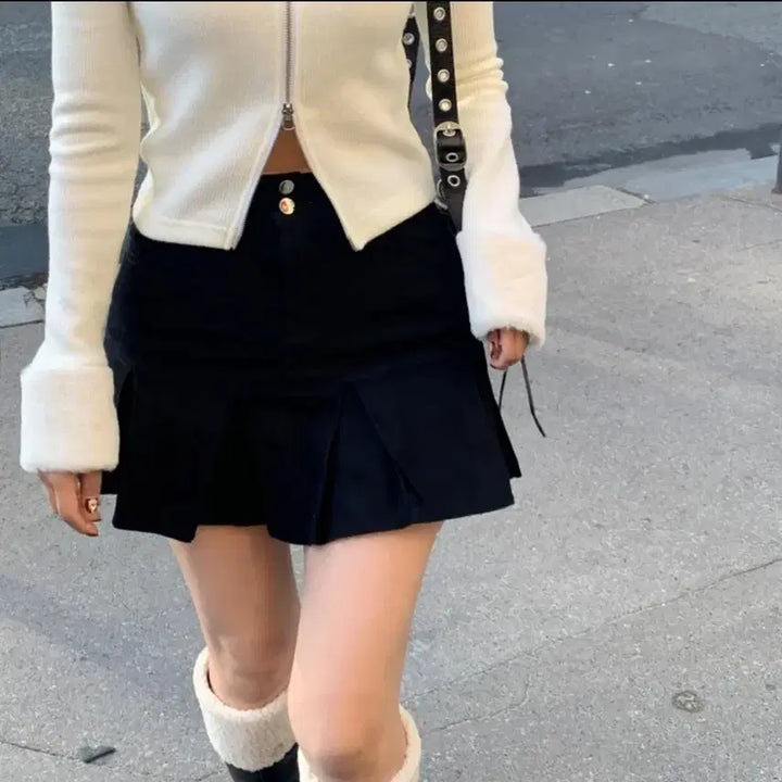 [BUNJANG] 데이로제 자체제작 블랙 플리츠 미니스커트 에이블리 / 데이로제 자체제작 블랙 플리츠 미니스커트 에이블리