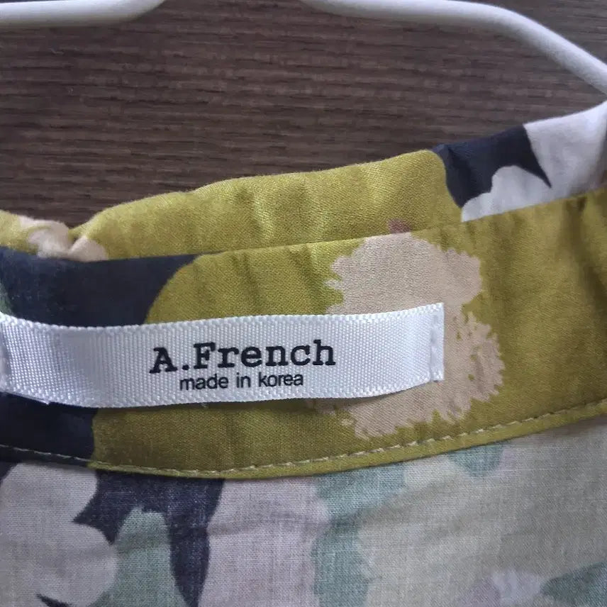 [BUNJANG] A.French 플라워 패턴 셔츠(프리) / A.French 플라워 패턴 셔츠(프리)