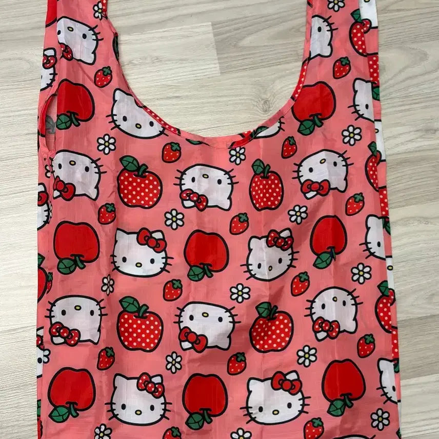 [SOLD OUT] 바쿠 헬로키티 애플 스탠다드 장바구니