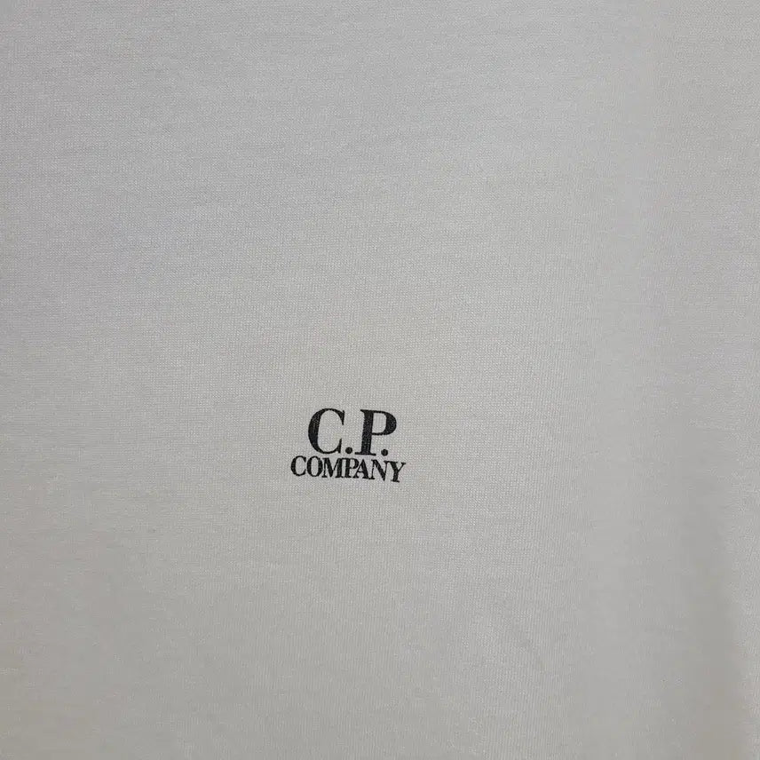 [BUNJANG] C.P. Company Short Sleeve T-shirt / C.P.컴퍼니 반팔 티셔츠 100