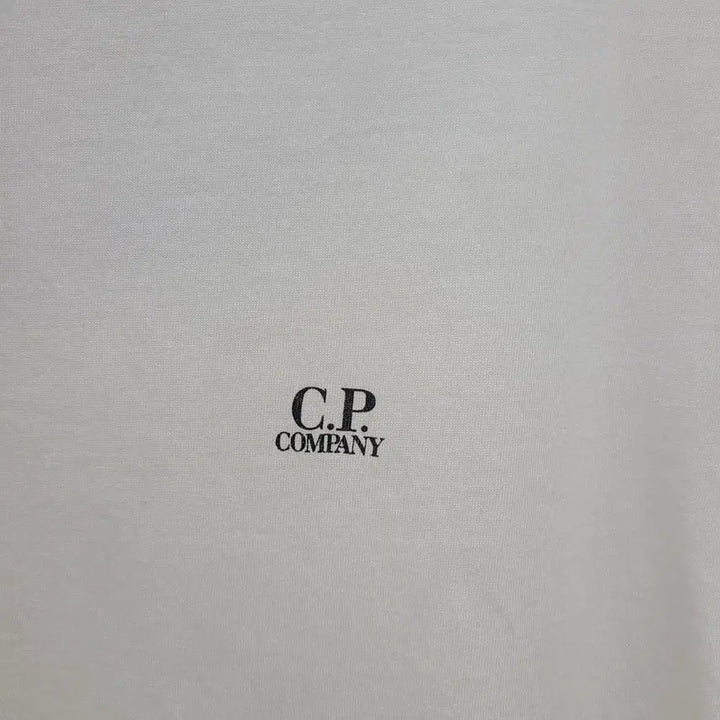 [BUNJANG] C.P. Company Short Sleeve T-shirt / C.P.컴퍼니 반팔 티셔츠 100