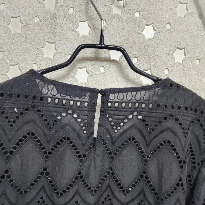 [SOLD OUT] 조르쥬레쉬 펀칭블라우스 여성66