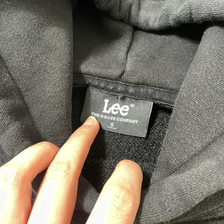 [BUNJANG] 빈티지9. LEE 리 서울 에디션 자개 후드 티셔츠 스웻 후드티 블랙 / 빈티지9. LEE 리 서울 에디션 자개 후드 티셔츠 스웻 후드티 블랙