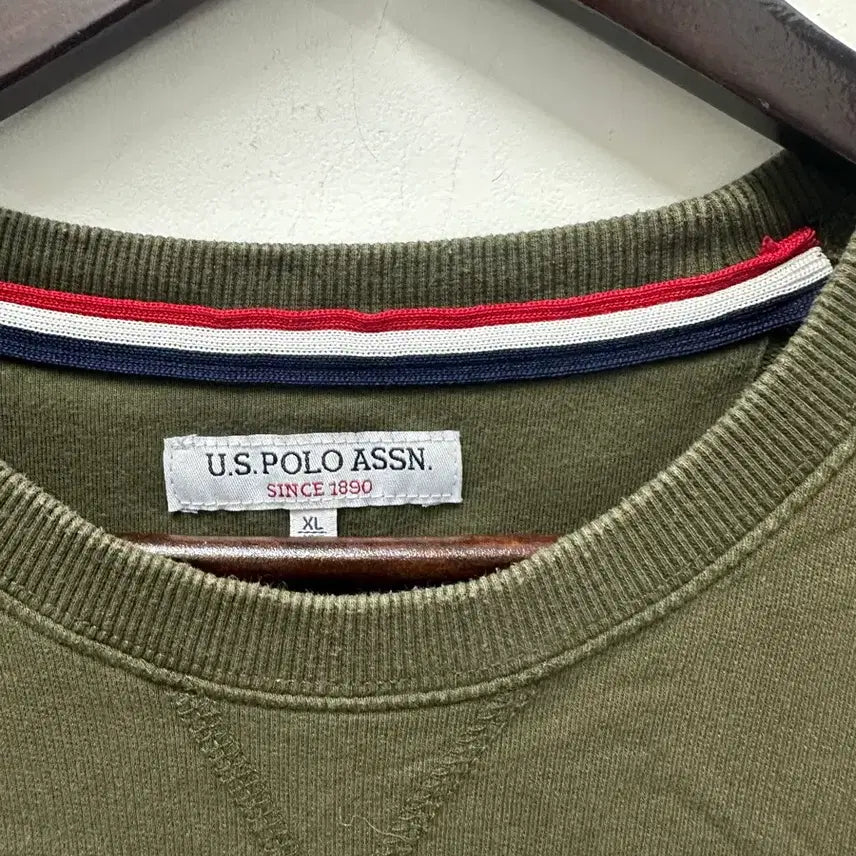 [SOLD OUT] [만원 아라비아빈티지]유에스폴로어 ASSN 올리브 긴팔티 105