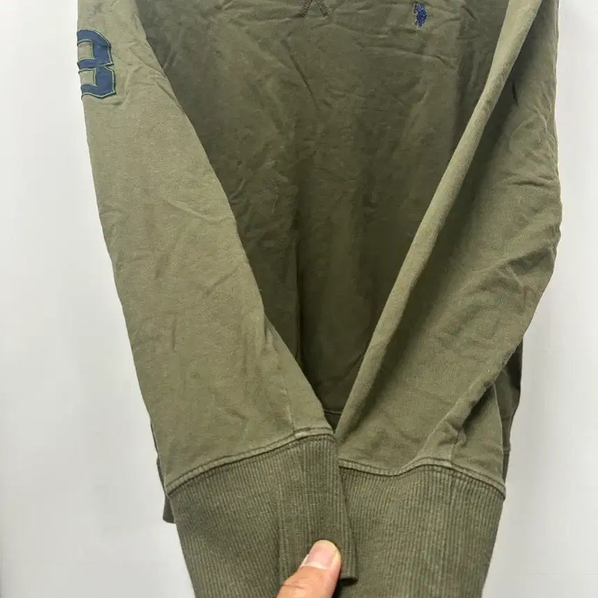 [SOLD OUT] [만원 아라비아빈티지]유에스폴로어 ASSN 올리브 긴팔티 105