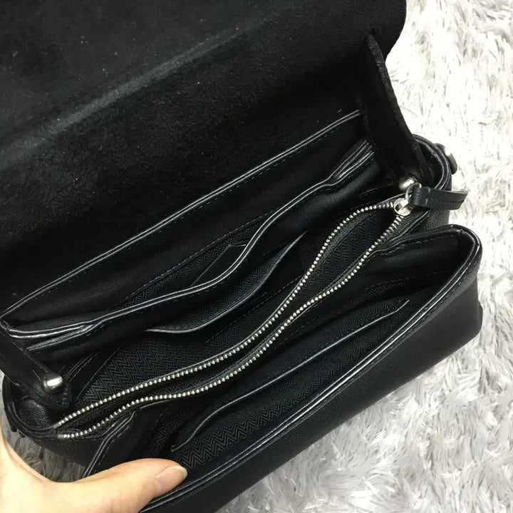 [SOLD OUT] 루즈앤라운지 가죽 토트백 가방