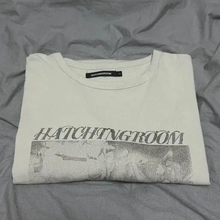[BUNJANG] 해칭룸 vtg 롱슬리브 3 / 해칭룸 vtg 롱슬리브 3