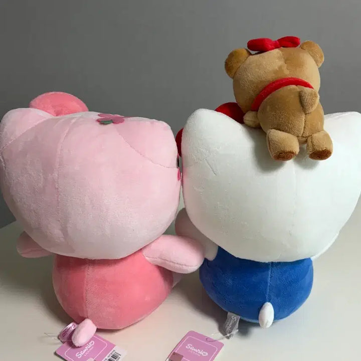 [BUNJANG] 키티 인형 2개 세트 / 키티 인형 2개 세트