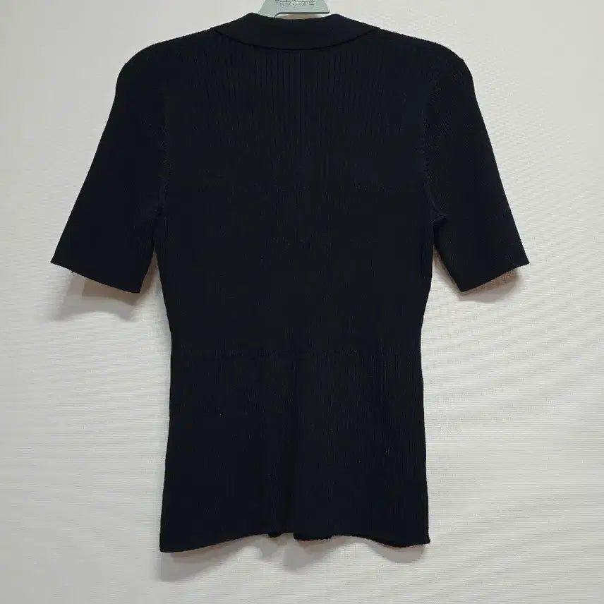[SOLD OUT] 띠어리 블랙 반팔 카라 니트m